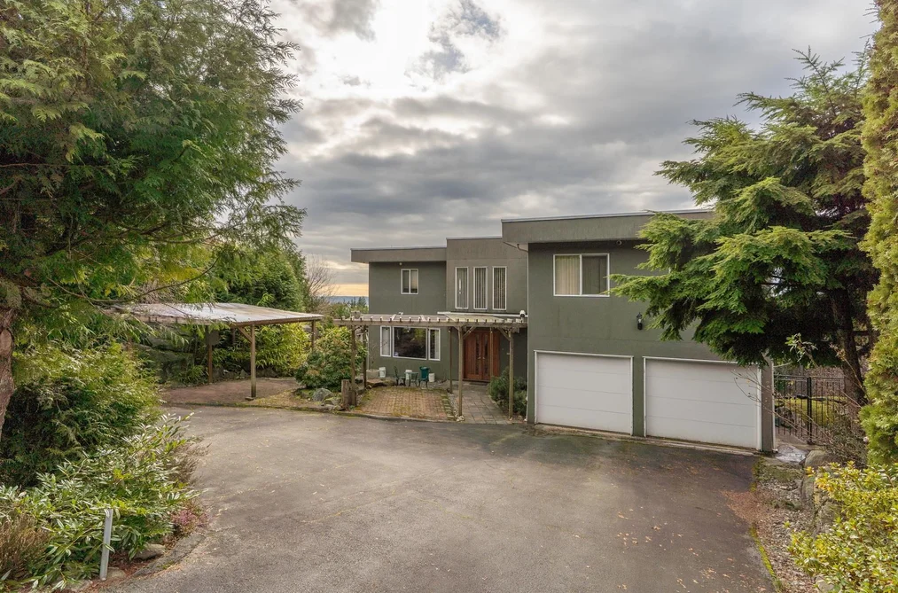 4582 WOODGREEN COURT, West Vancouver BC V7S 2V7, West Vancouver BC — Residential for Sale - Photo 2