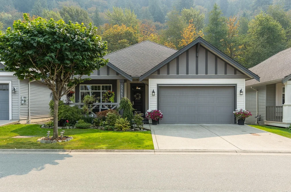 House for sale at 45868 S Foxridge Crescent Chilliwack British Columbia - MLS: R3155925