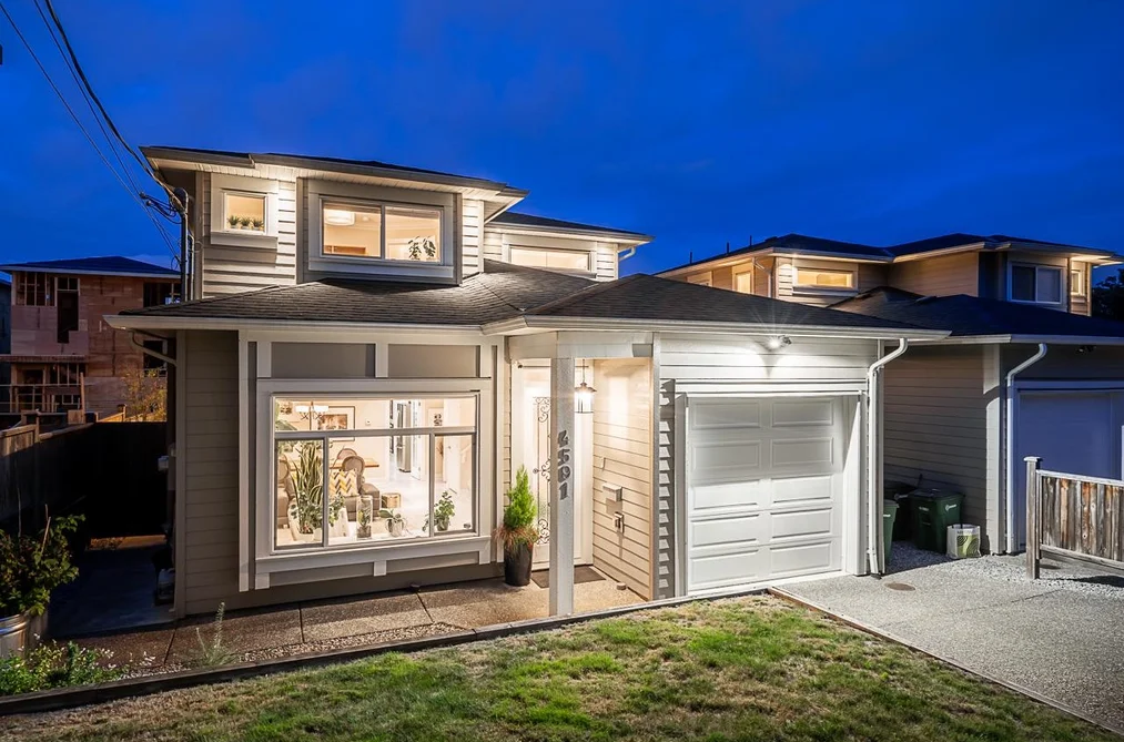 Half Duplex for sale at 4591 Grassmere Street Burnaby British Columbia - MLS: R3166588