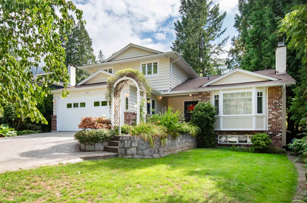House for sale at 4594 Teviot Place North Vancouver British Columbia - MLS: R3155531