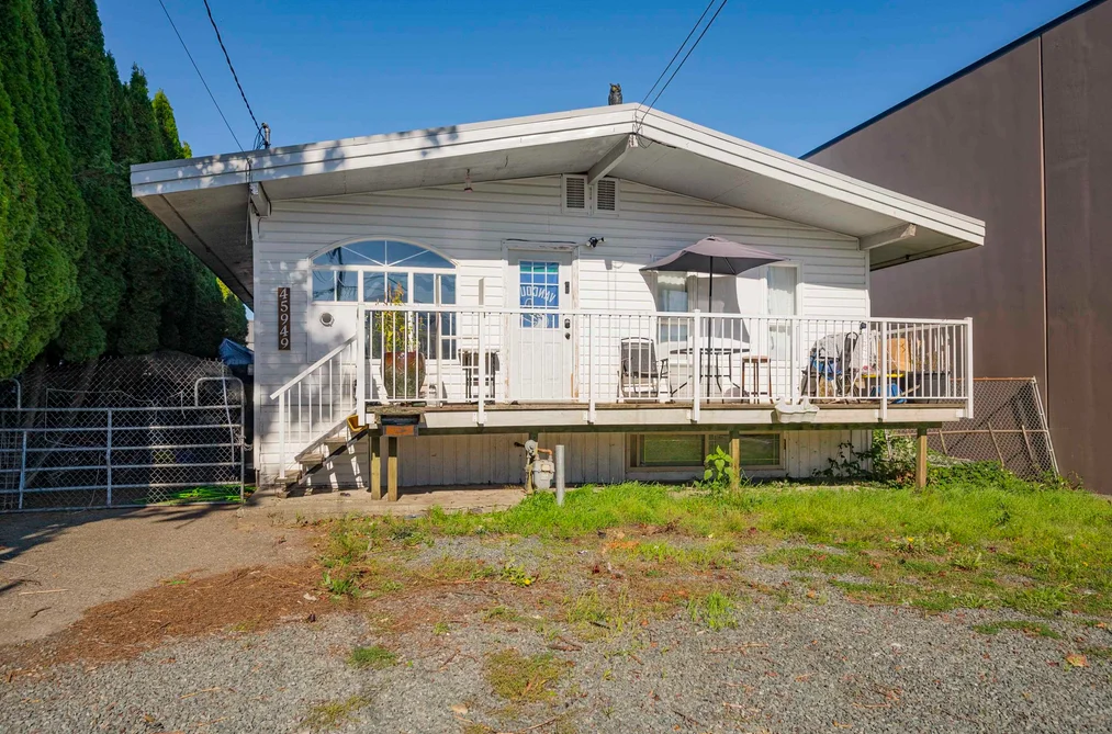 45949 ROWAT AVENUE, Chilliwack BC V2P 1J2, Chilliwack BC — Residential for Sale — Photo 4 of 18