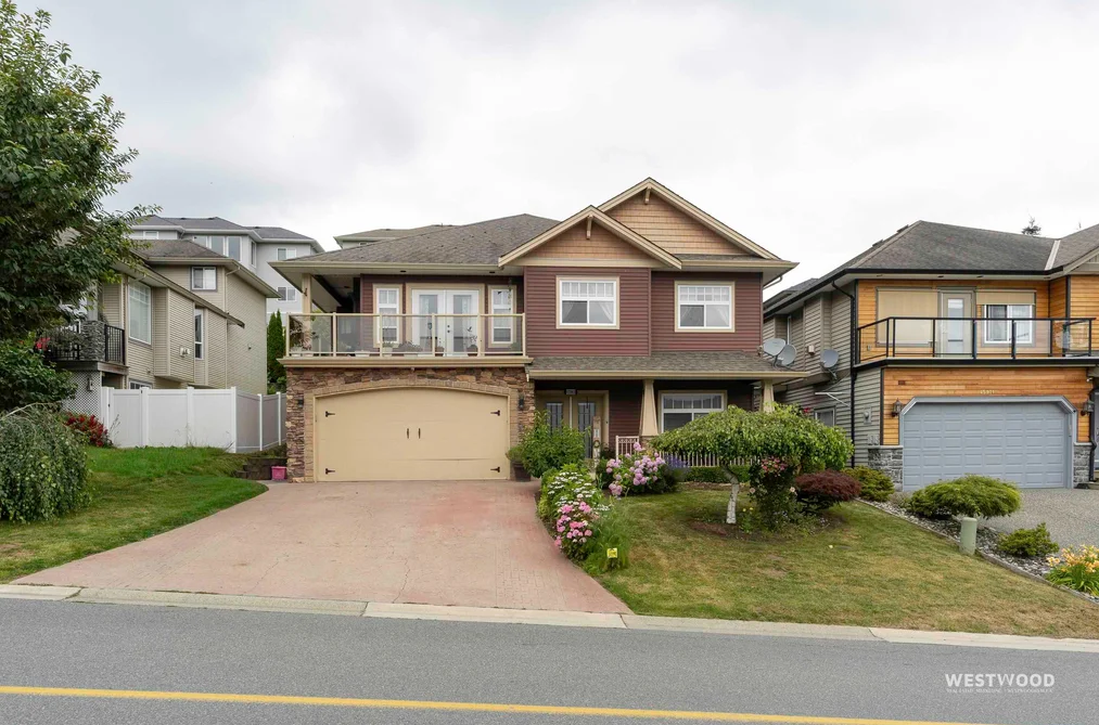 45965 WEEDEN DRIVE, Chilliwack, BC — Residential for Sale - Photo 2