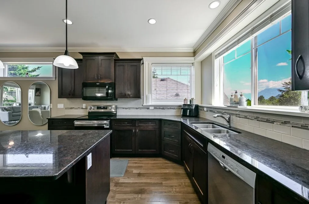 4598 TESKEY ROAD, Chilliwack BC V2R 0C6, Chilliwack BC — Residential for Sale — Photo 13 of 40