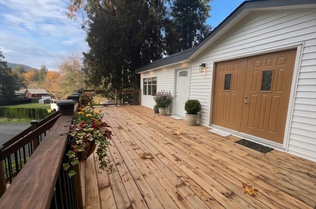 45992 GURNEY ROAD, Cultus Lake BC V2R 5A8, Cultus Lake BC — Residential for Sale - Photo 2