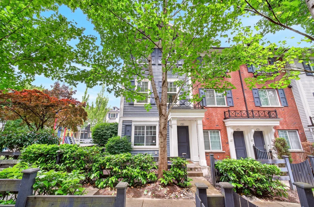 Townhouse for sale at 46 8767 162 Street Surrey British Columbia - MLS: R3134407