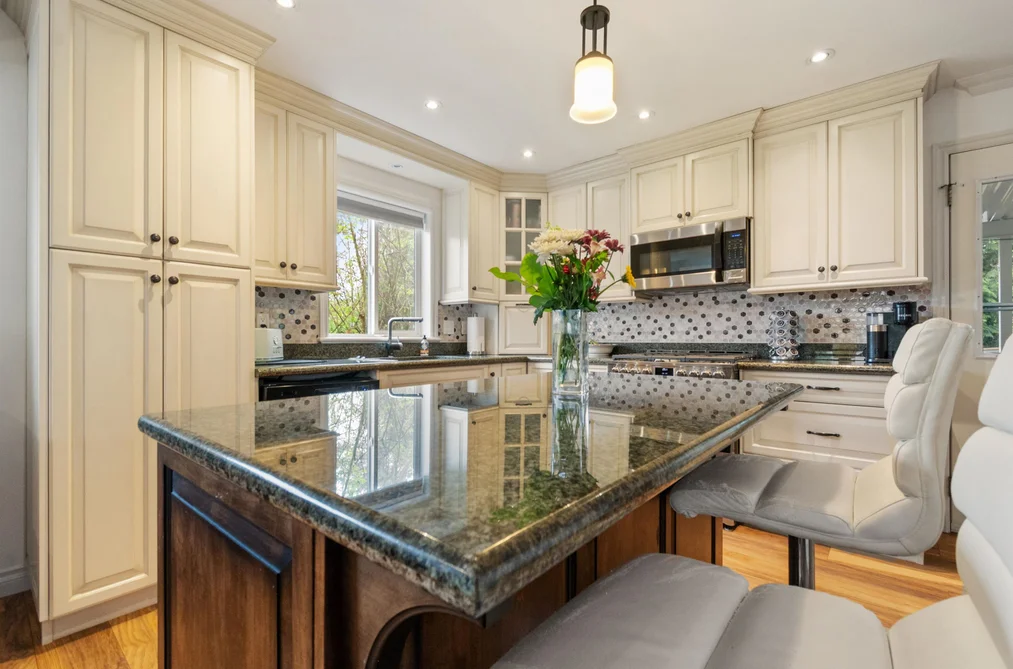 46000 BONNY AVENUE, Chilliwack BC V2P 3H6, Chilliwack BC — Residential for Sale - Photo 2