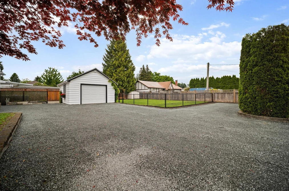 46005 RIVERSIDE DRIVE, Chilliwack BC V2P 3K7, Chilliwack BC — Residential for Sale - Photo 3
