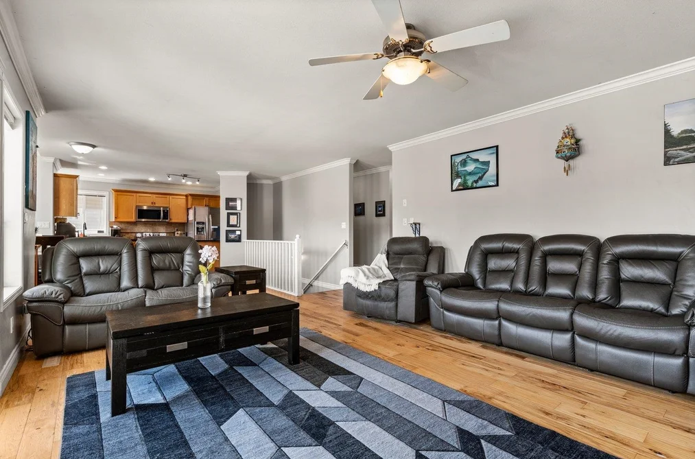 46017 SHERWOOD DRIVE, Chilliwack BC V2R 5R2, Chilliwack BC — Residential for Sale — Photo 5 of 40