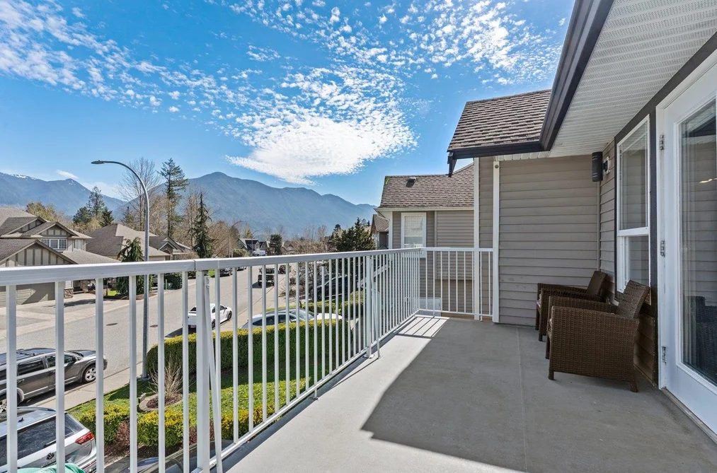 46017 SHERWOOD DRIVE, Chilliwack BC V2R 5R2, Chilliwack BC — Residential for Sale — Photo 7 of 40