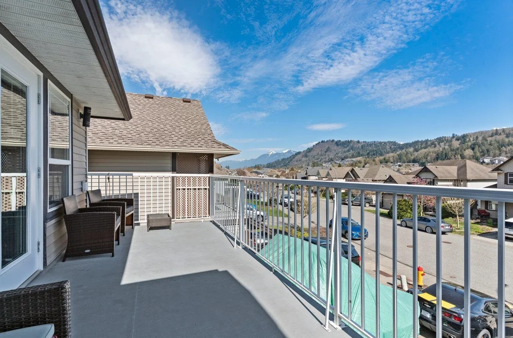 46017 SHERWOOD DRIVE, Chilliwack BC V2R 5R2, Chilliwack BC — Residential for Sale — Photo 8 of 40