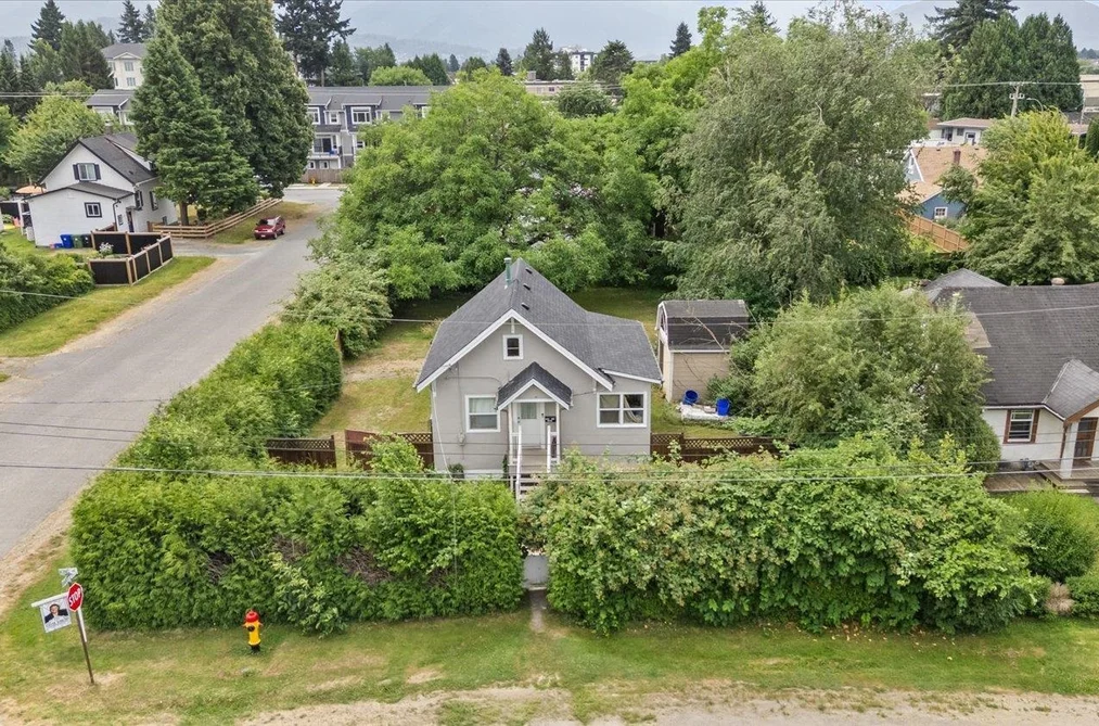46028 KING AVENUE, Chilliwack BC V2P 3B4, Chilliwack BC — Residential for Sale - Main Photo