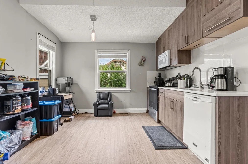 46028 KING AVENUE, Chilliwack BC V2P 3B4, Chilliwack BC — Residential for Sale — Photo 11 of 40