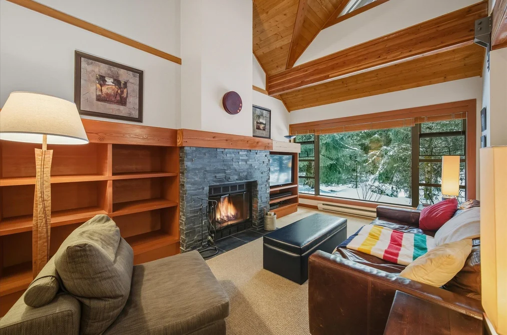 4603 MONTEBELLO PLACE, Whistler BC V8E 0Z4, Whistler BC — Residential for Sale - Photo 3