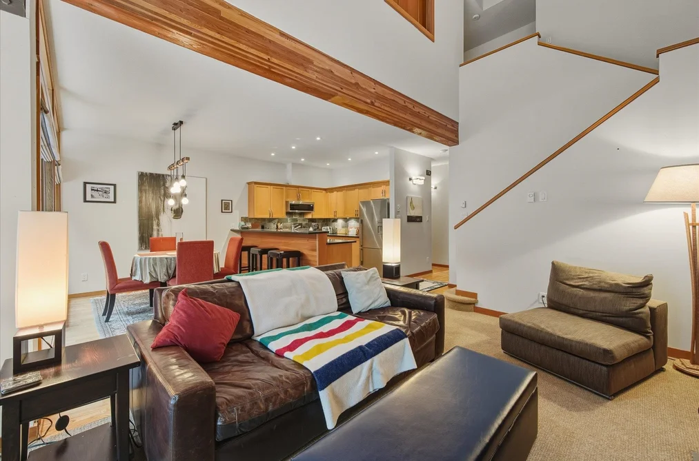 4603 MONTEBELLO PLACE, Whistler BC V8E 0Z4, Whistler BC — Residential for Sale - Photo 6