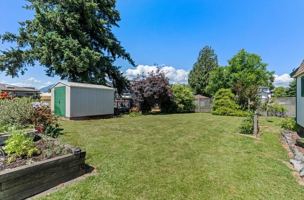 46033 FIFTH AVENUE, Chilliwack BC V2P 1M6, Chilliwack BC — Residential for Sale — Photo 32 of 39
