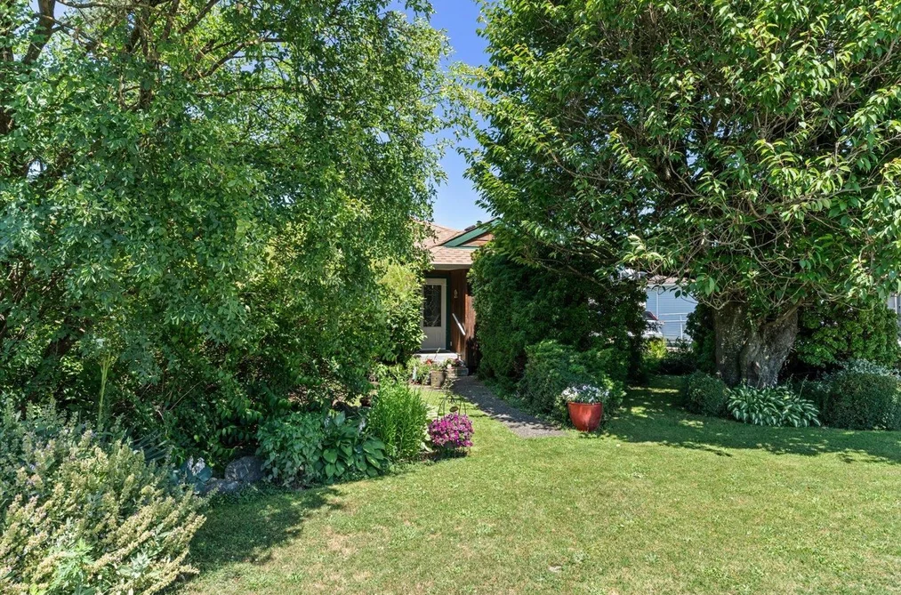 46033 FIFTH AVENUE, Chilliwack BC V2P 1M6, Chilliwack BC — Residential for Sale — Photo 37 of 39