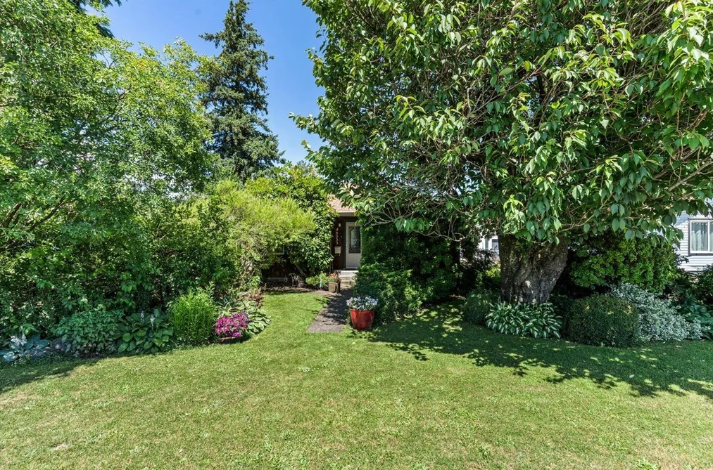 46033 FIFTH AVENUE, Chilliwack BC V2P 1M6, Chilliwack BC — Residential for Sale — Photo 38 of 39