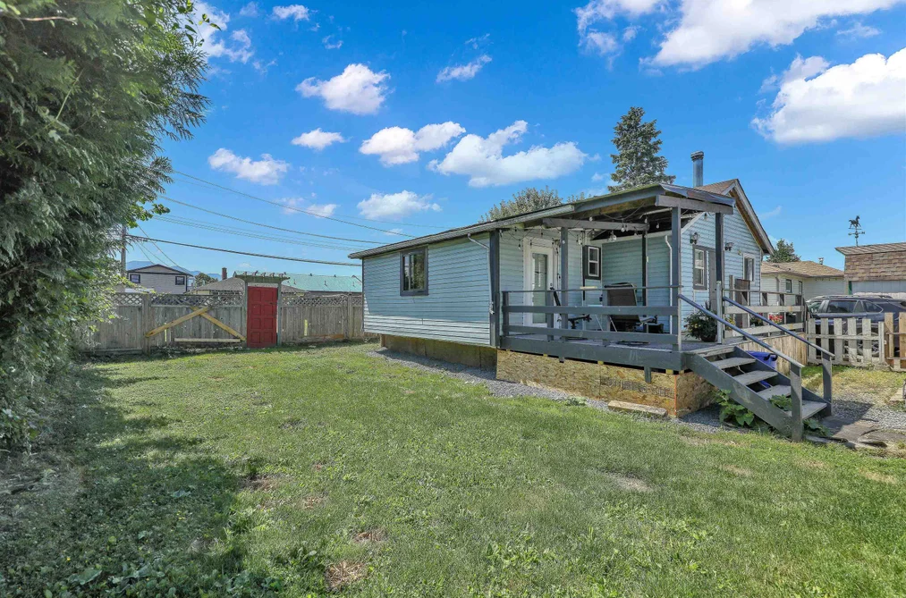 46045 FIFTH AVENUE, Chilliwack BC V2P 1M6, Chilliwack BC — Residential for Sale — Photo 16 of 40