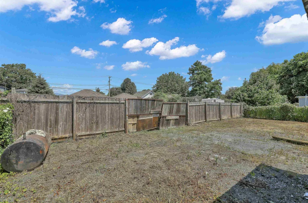 46045 FIFTH AVENUE, Chilliwack BC V2P 1M6, Chilliwack BC — Residential for Sale — Photo 21 of 40