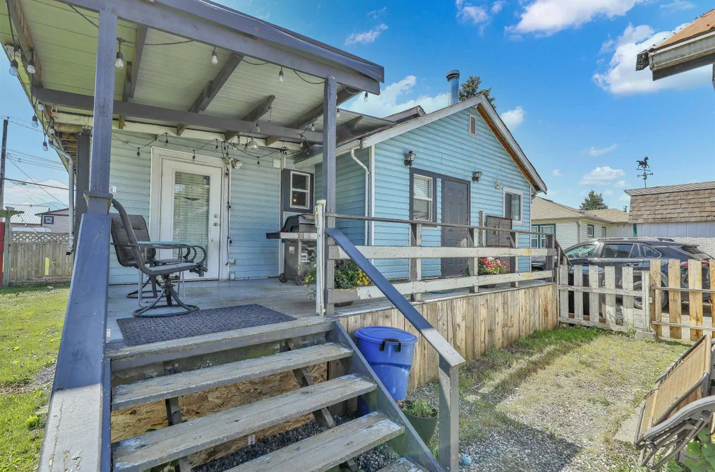 46045 FIFTH AVENUE, Chilliwack BC V2P 1M6, Chilliwack BC — Residential for Sale — Photo 23 of 40