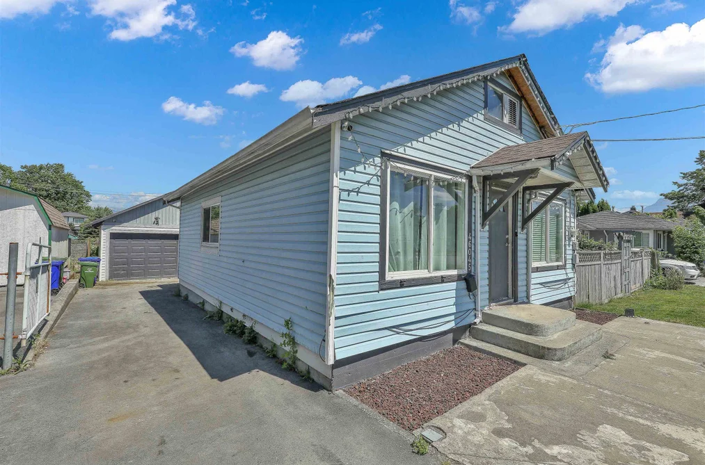 46045 FIFTH AVENUE, Chilliwack BC V2P 1M6, Chilliwack BC — Residential for Sale — Photo 3 of 40