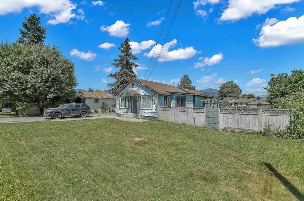 46045 FIFTH AVENUE, Chilliwack BC V2P 1M6, Chilliwack BC — Residential for Sale — Photo 4 of 40