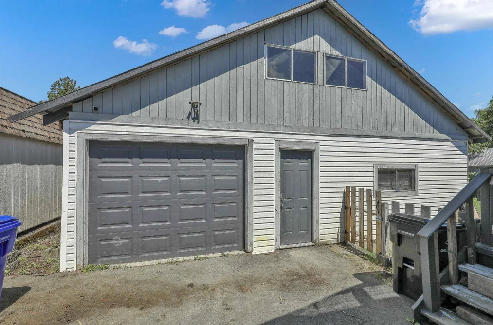 46045 FIFTH AVENUE, Chilliwack BC V2P 1M6, Chilliwack BC — Residential for Sale — Photo 7 of 40