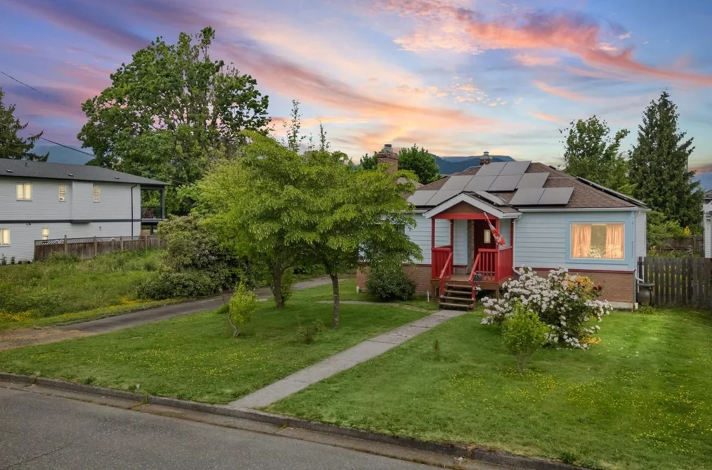 House for sale at 46057 Fourth Avenue Chilliwack British Columbia - MLS: R3124974