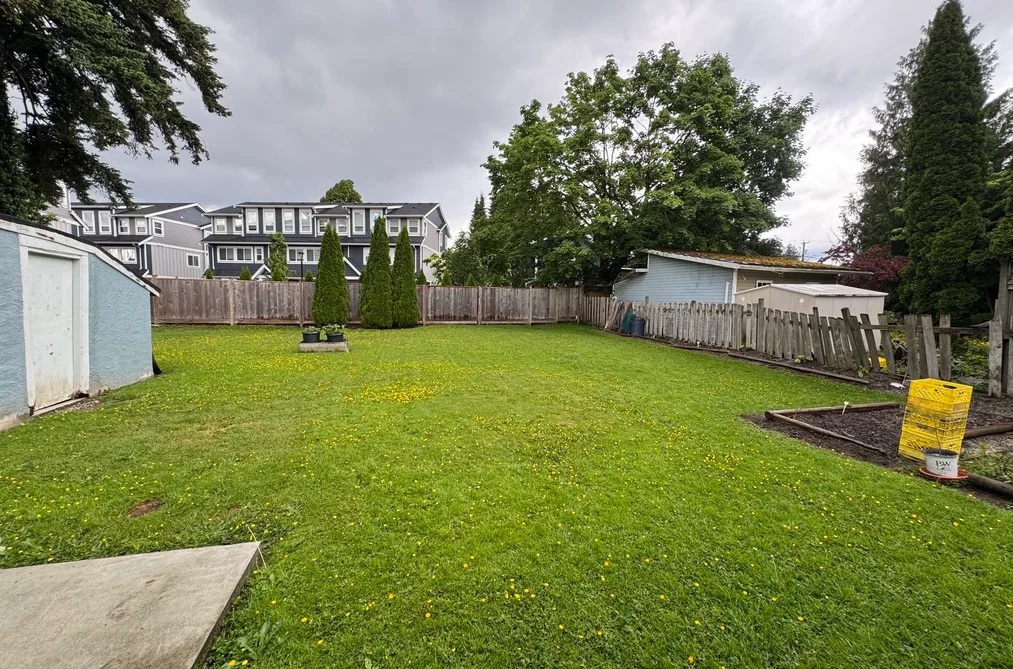 46071 MELLARD AVENUE, Chilliwack BC V2P 2Y8, Chilliwack BC — Residential for Sale - Photo 2