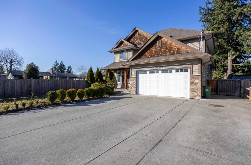 House for sale at 46075 Stevenson Road Chilliwack British Columbia - MLS: R3096953