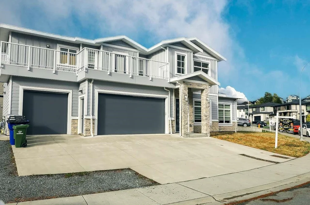 46077 CRESTVIEW DRIVE, Chilliwack BC V2R 6G4, Chilliwack BC — Residential for Sale - Photo 2