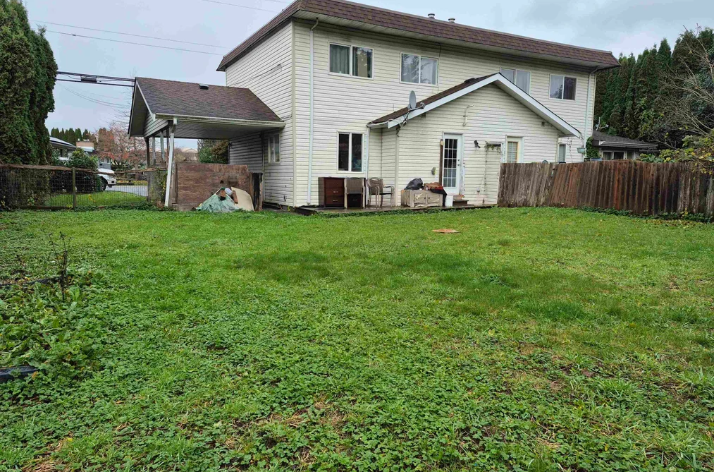 46084 BROOKS AVENUE, Chilliwack BC V2P 1B9, Chilliwack BC — Residential Income for Sale - Photo 2
