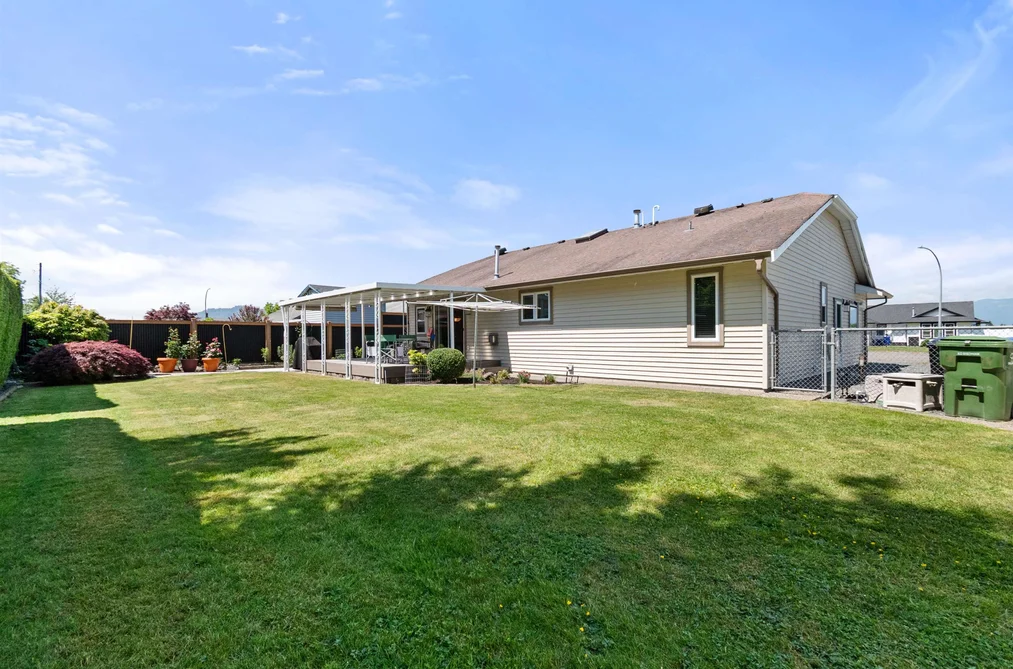 46118 DOWNES AVENUE, Chilliwack BC V2R 2Y9, Chilliwack BC — Residential for Sale - Photo 7
