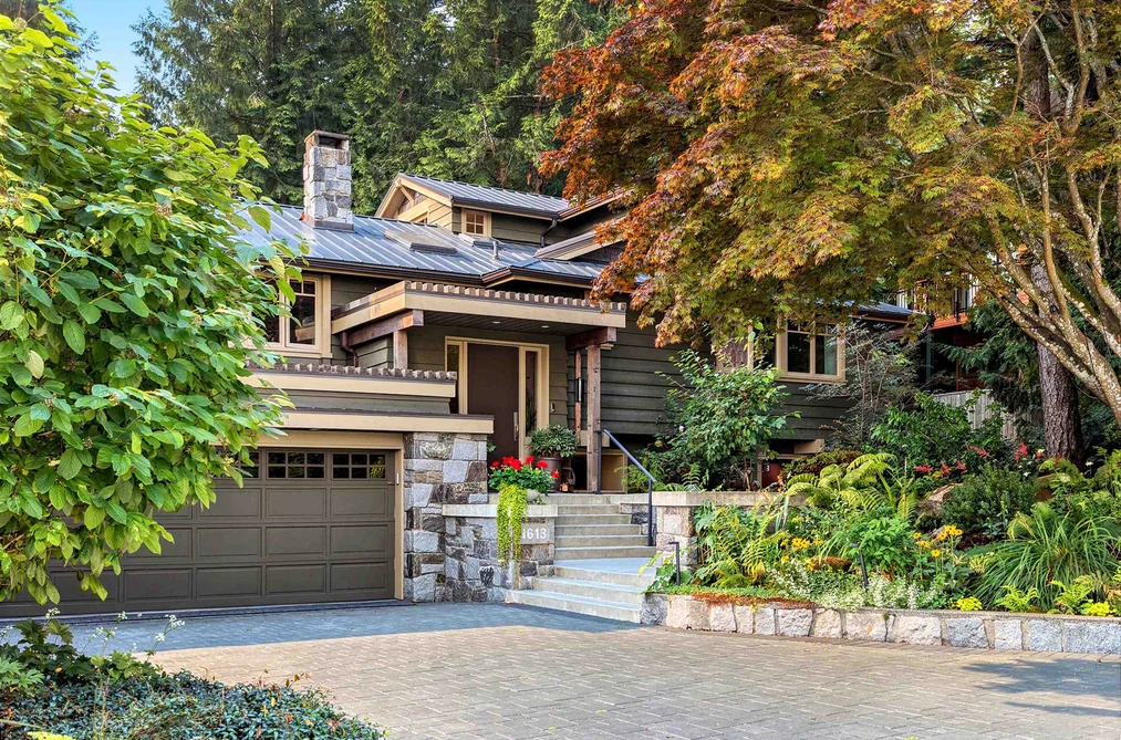 House for sale at 4613 Caulfeild Drive West Vancouver British Columbia - MLS: R3154639