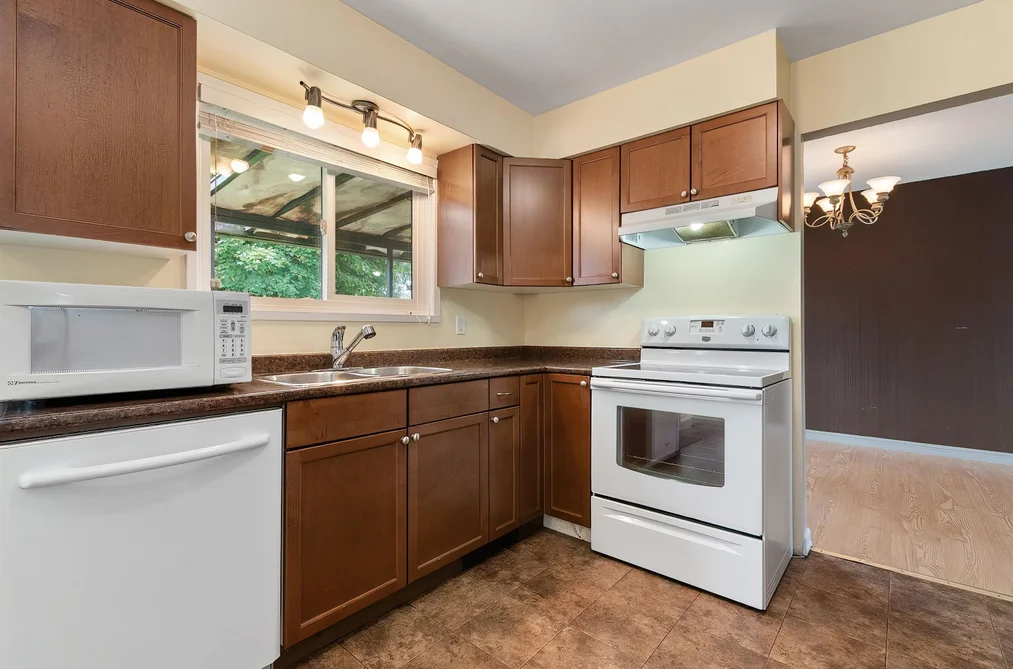 46144 CLARE AVENUE, Chilliwack BC V2P 6N1, Chilliwack BC — Residential for Sale — Photo 13 of 40