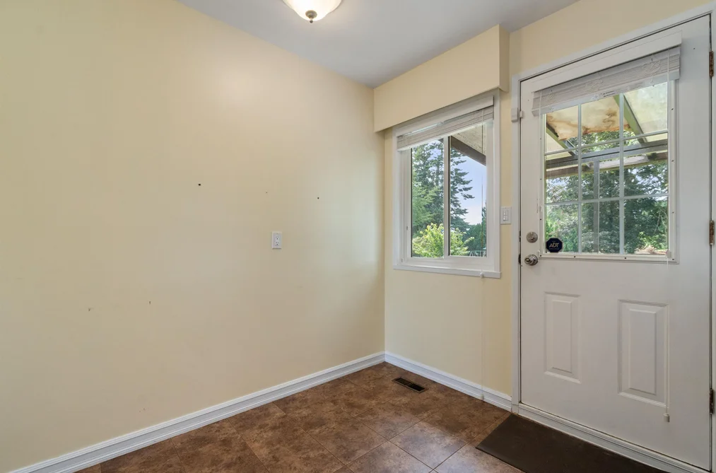 46144 CLARE AVENUE, Chilliwack BC V2P 6N1, Chilliwack BC — Residential for Sale - Photo 2