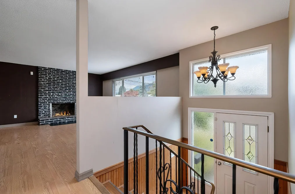 46144 CLARE AVENUE, Chilliwack BC V2P 6N1, Chilliwack BC — Residential for Sale — Photo 3 of 40