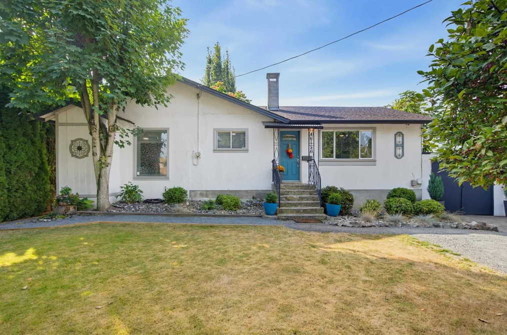 House for sale at 46156 Third Avenue Chilliwack British Columbia - MLS: R3165867