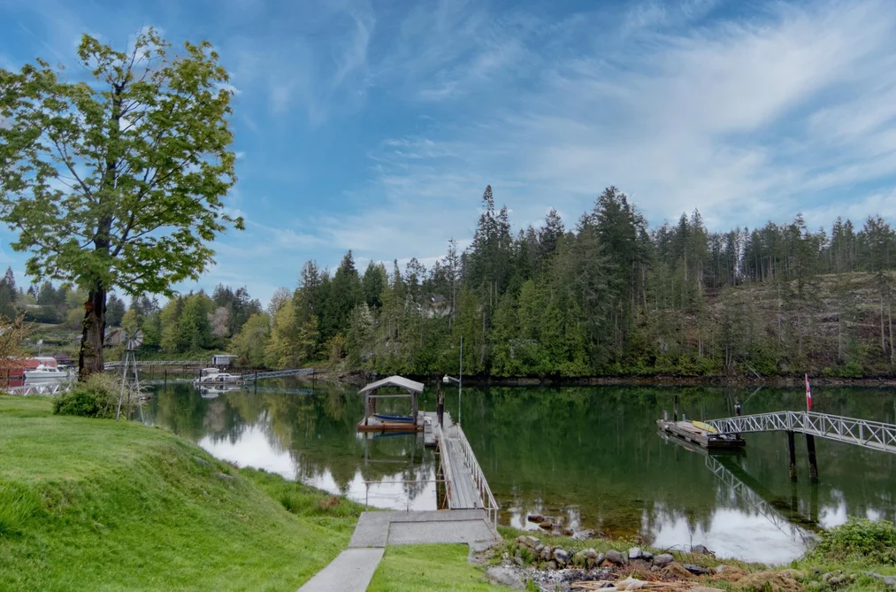 House for sale at 4618 Gerrans Bay Road Madeira Park British Columbia - MLS: R3089880