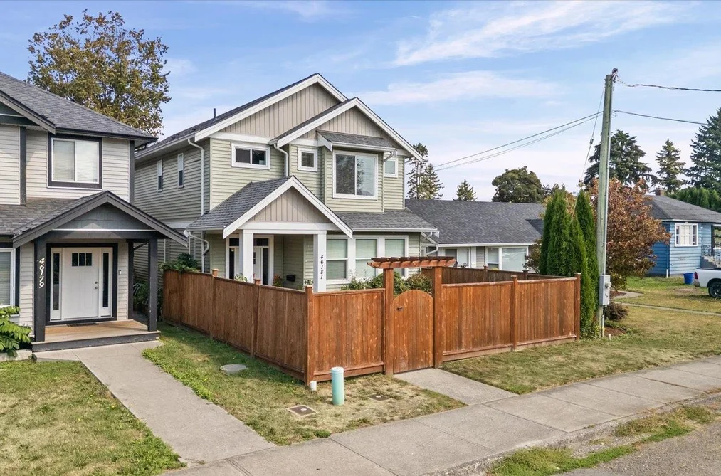 46181 Second Ave, Chilliwack, BC - MLS: R3162359