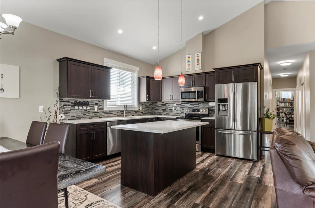 46181 Second Avenue, Chilliwack, BC - House for Sale - Photo 13 of 37 46181 Second Avenue, Chilliwack, BC - House for Sale - Photo 13 of 37