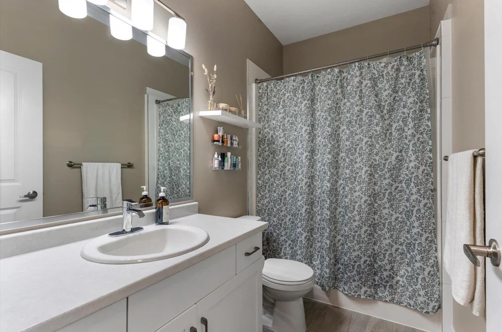 46181 Second Avenue, Chilliwack, BC - House for Sale - Photo 30 of 37 46181 Second Avenue, Chilliwack, BC - House for Sale - Photo 30 of 37