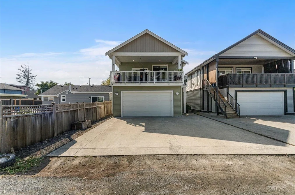 46181 Second Avenue, Chilliwack, BC - House for Sale - Photo 32 of 37 46181 Second Avenue, Chilliwack, BC - House for Sale - Photo 32 of 37