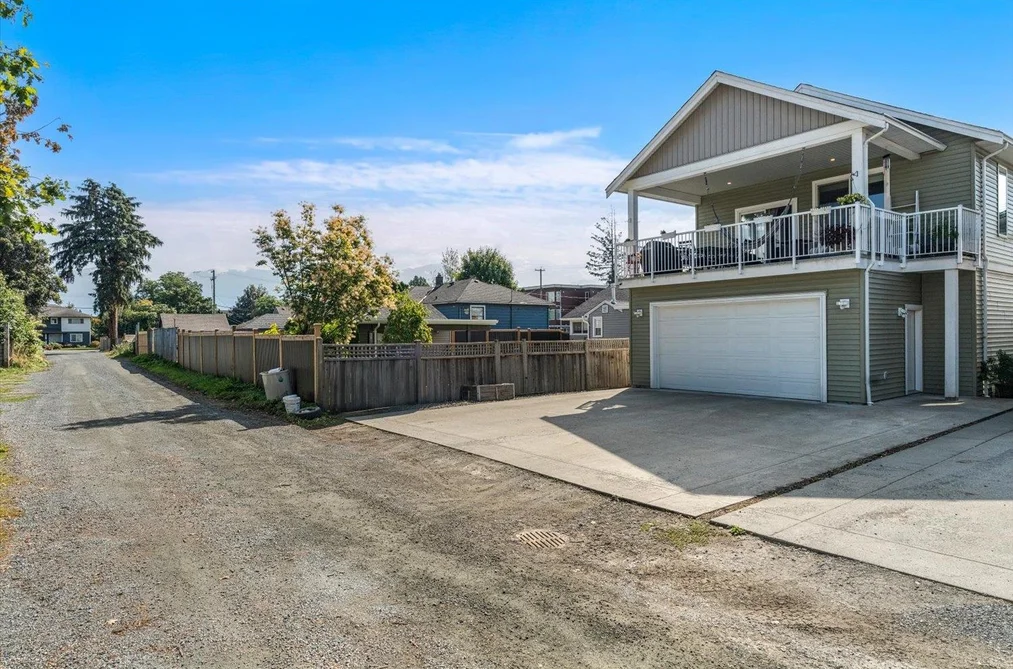 46181 Second Avenue, Chilliwack, BC - House for Sale - Photo 33 of 37 46181 Second Avenue, Chilliwack, BC - House for Sale - Photo 33 of 37