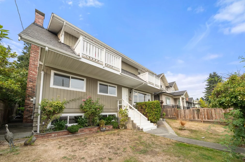 House for sale at 462 E 4th Street North Vancouver British Columbia - MLS: R3156856