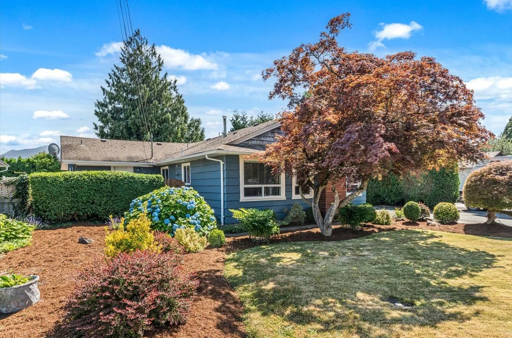 House for sale at 46222 Mccaffrey Boulevard Chilliwack British Columbia - MLS: R3137992