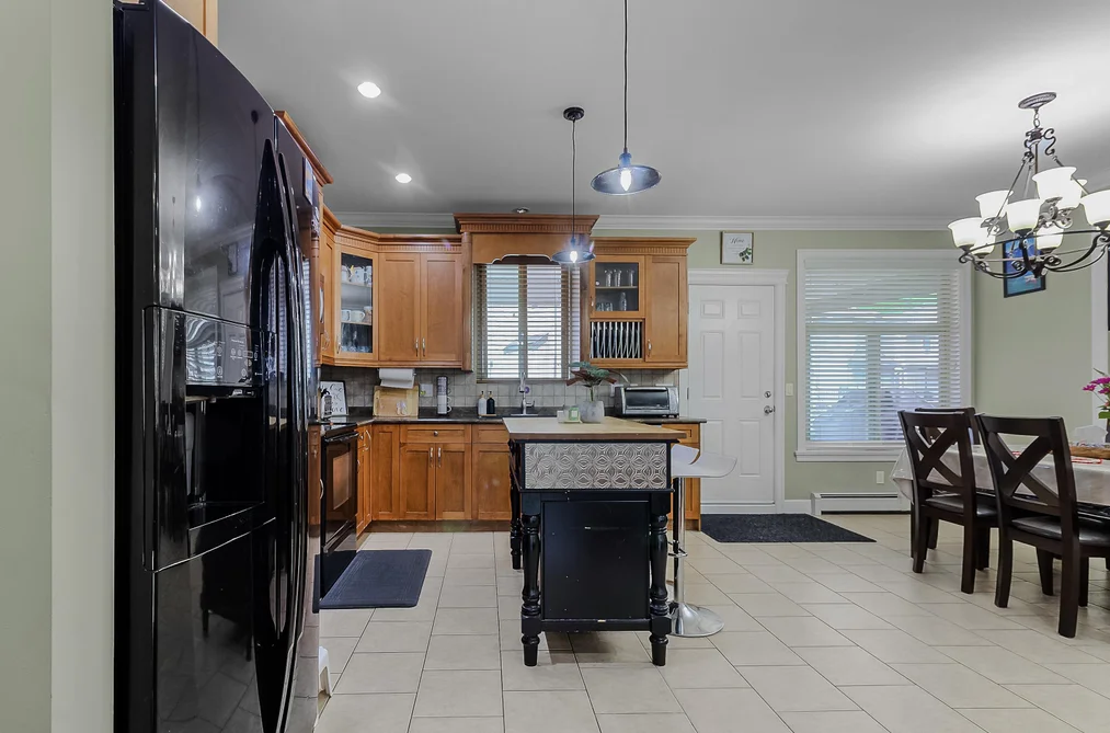 46225 KERMODE CRESCENT, Chilliwack BC V2R 0C7, Chilliwack BC — Residential for Sale — Photo 13 of 36
