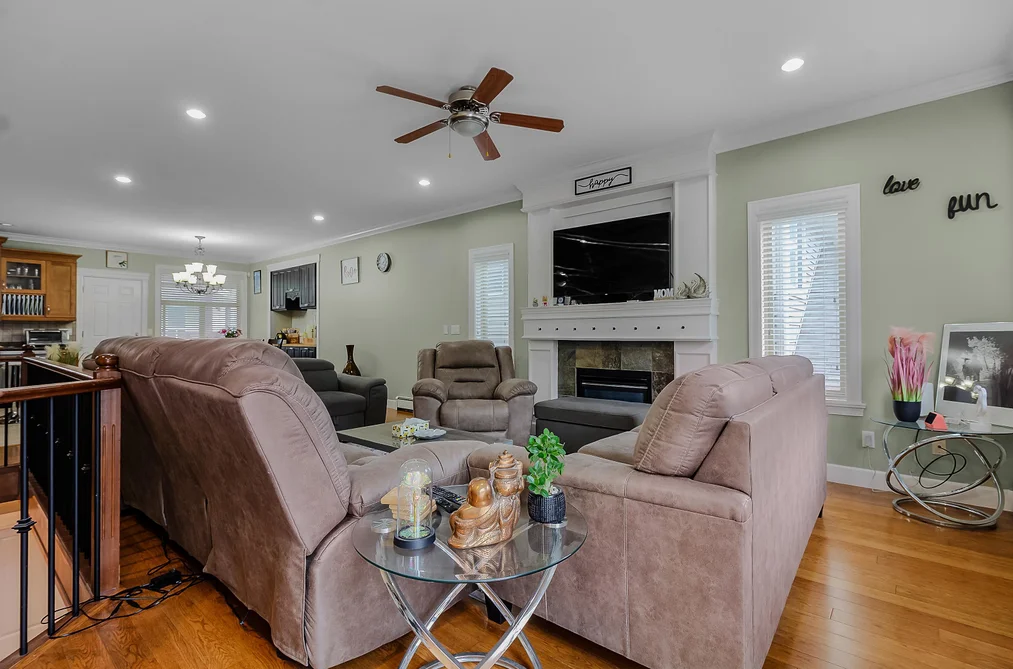46225 KERMODE CRESCENT, Chilliwack BC V2R 0C7, Chilliwack BC — Residential for Sale — Photo 17 of 36