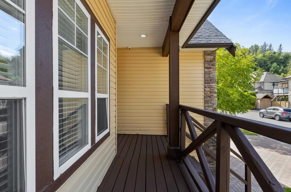 46242 KERMODE CRESCENT, Chilliwack BC V2R 0C7, Chilliwack BC — Residential for Sale — Photo 3 of 33