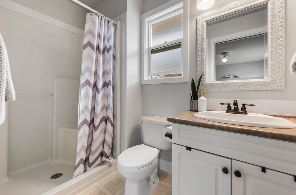 46272 RANCHERO DRIVE, Chilliwack BC V2R 3Z6, Chilliwack BC — Residential for Sale — Photo 22 of 40